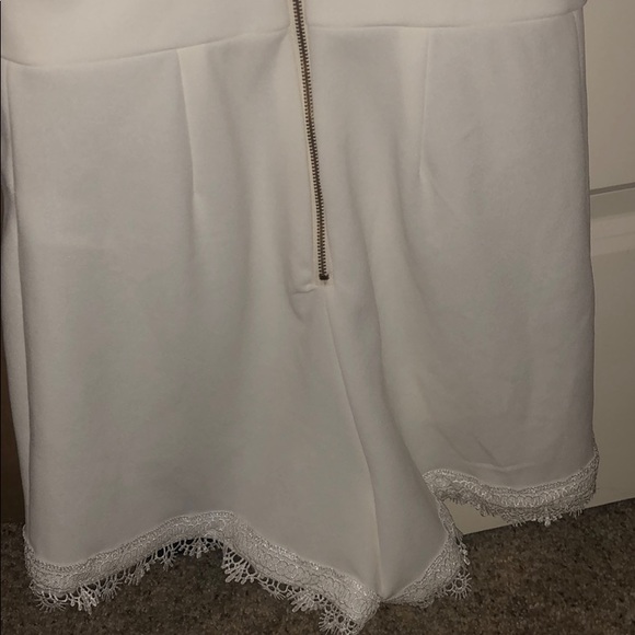 White lace romper - Picture 5 of 5